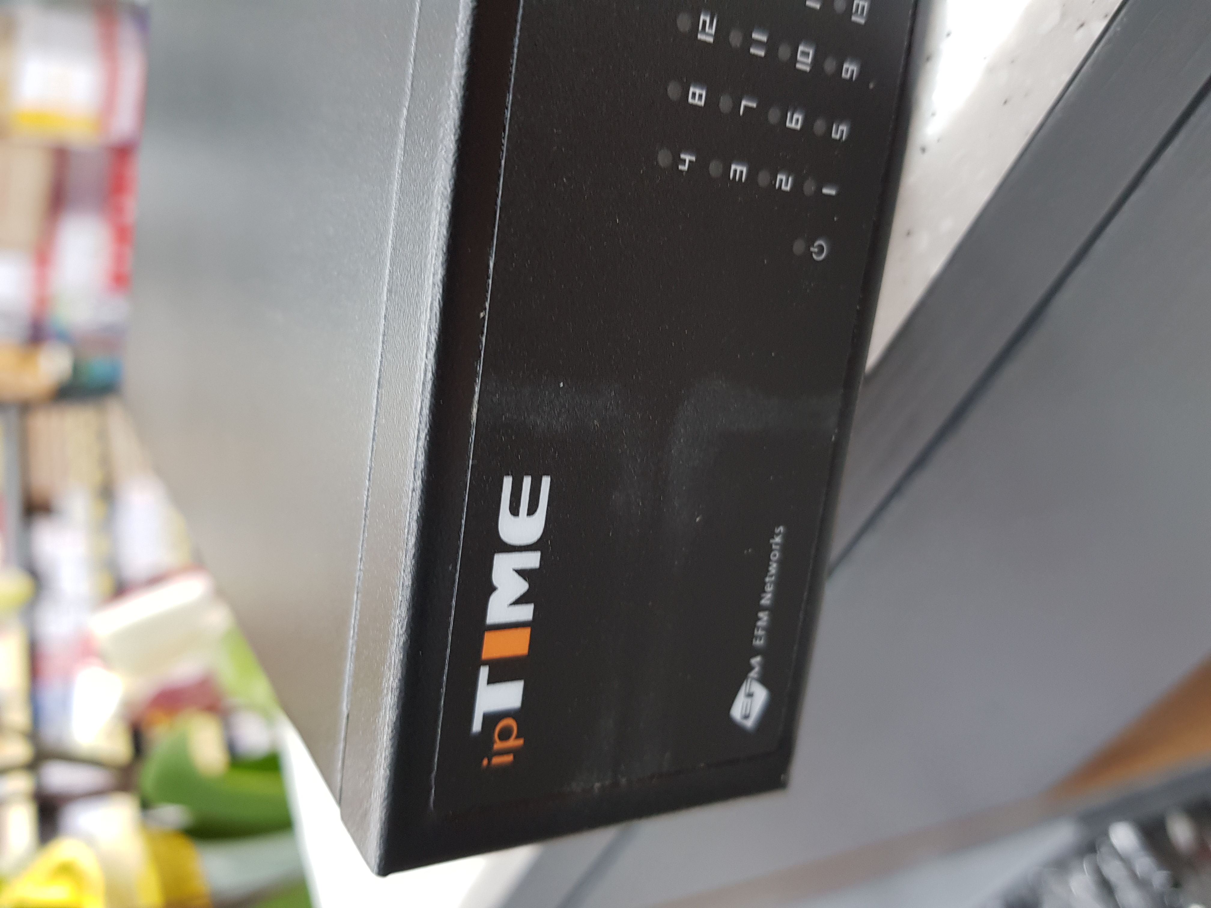 iptime sw1600-mini.jpg